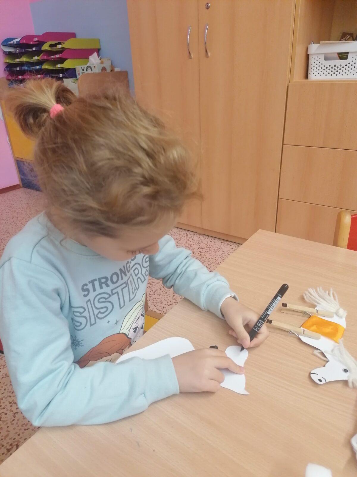 Tvořeníčko, tvoření: sv. Martin- koníčci :-) - 100