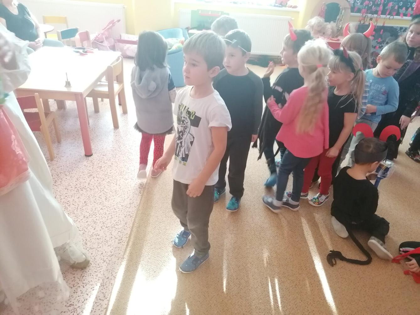 ČERTOVSKÁ BESÍDKA V MŠ :-) - 23