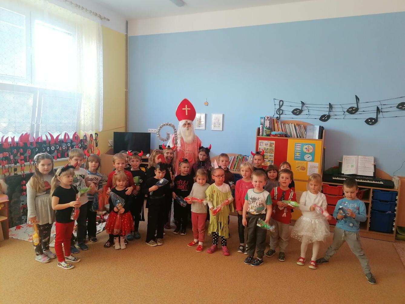 ČERTOVSKÁ BESÍDKA V MŠ :-) - 34