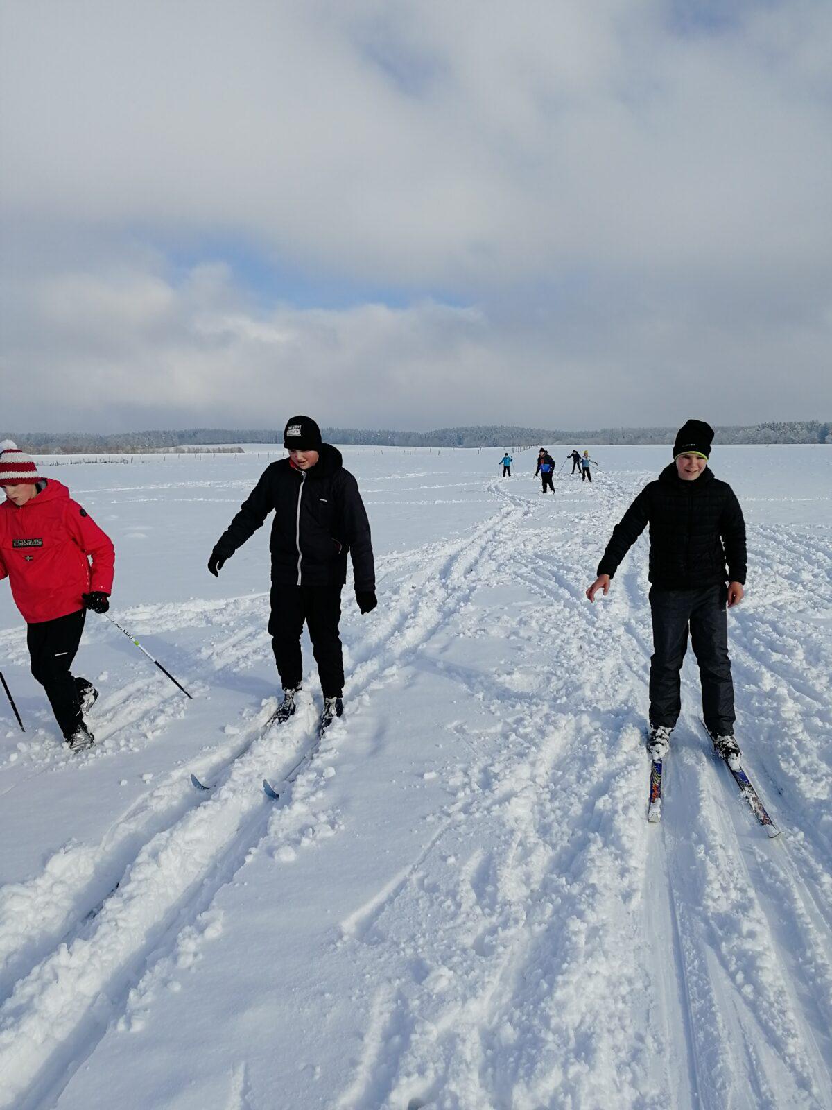 "Běžkování" u mladších chlapců - 24