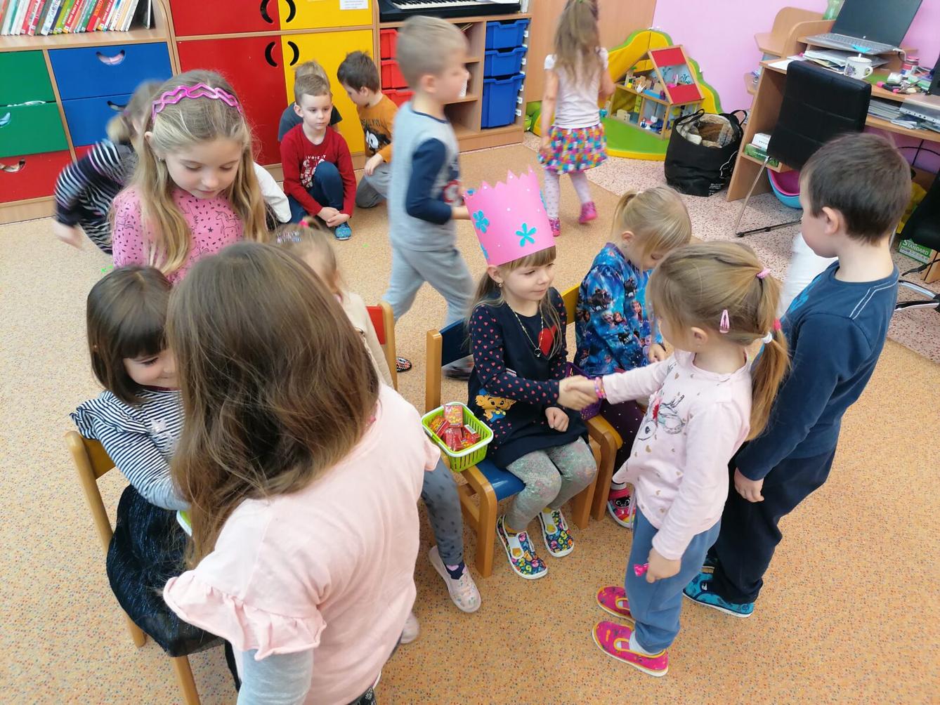 Slavíme: Klárka- narozeniny, Lucinka a Julinky - svátky :-) - 18