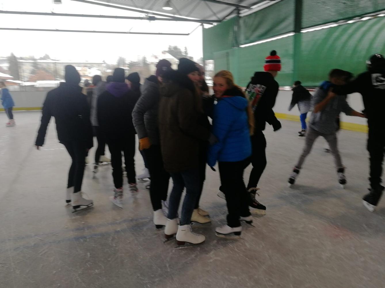 Tělocvik na bruslích - 2