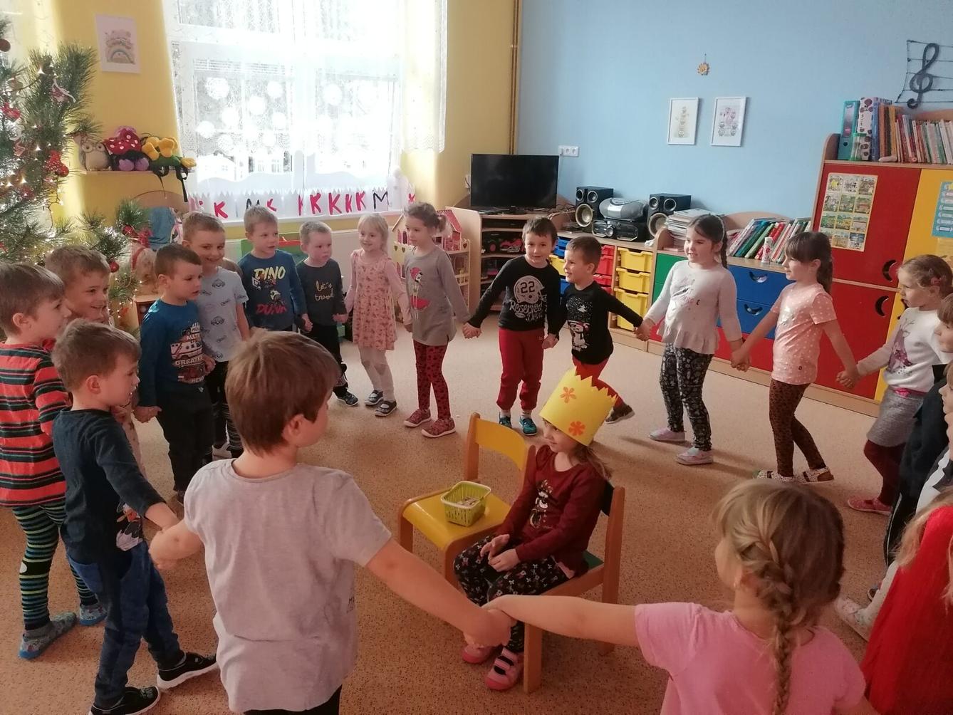 Slavíme: Anitka měla narozeniny :-) - 1