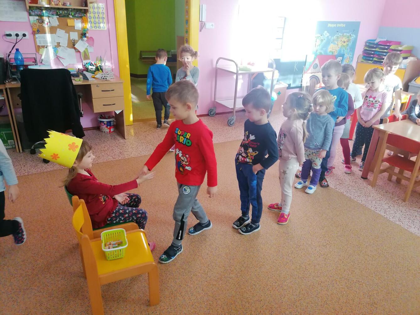 Slavíme: Anitka měla narozeniny :-) - 8