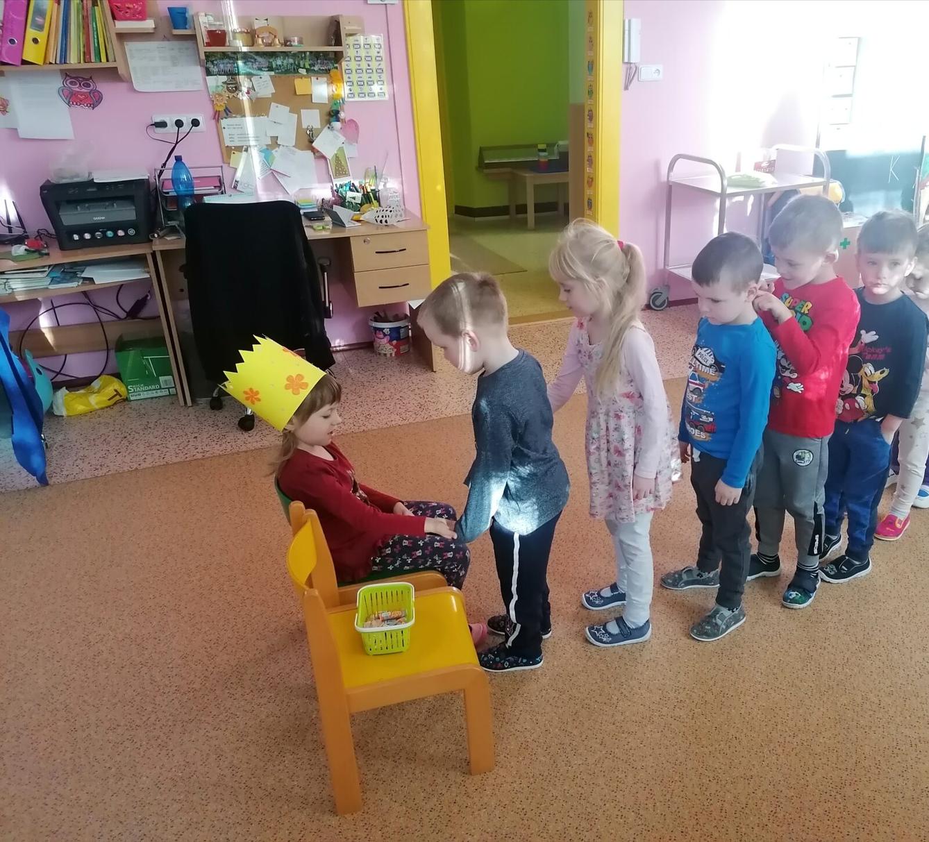 Slavíme: Anitka měla narozeniny :-) - 15