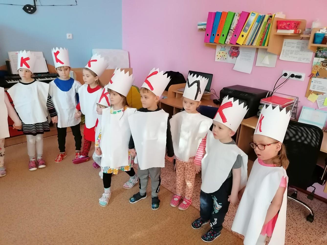 HRAJEME SI NA TŘI KRÁLE :-) - 1