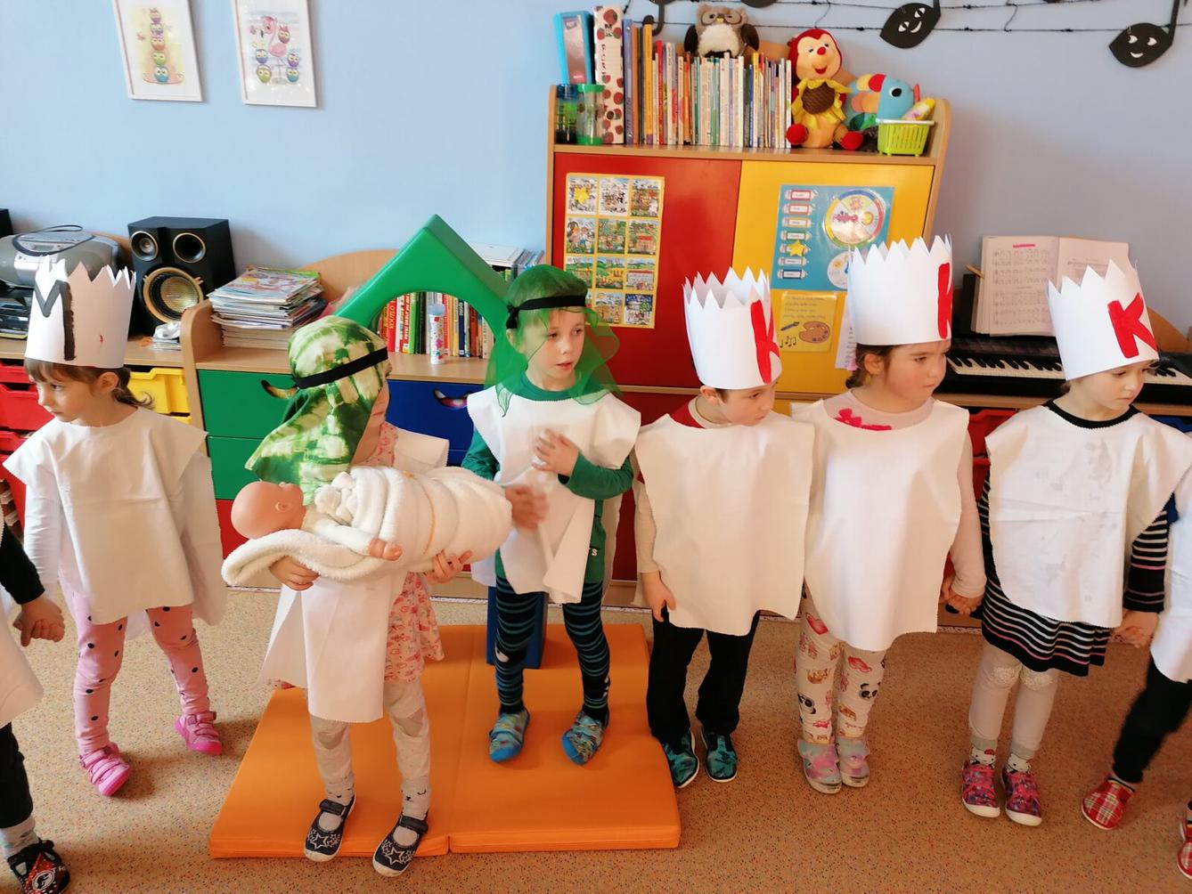 HRAJEME SI NA TŘI KRÁLE :-) - 3