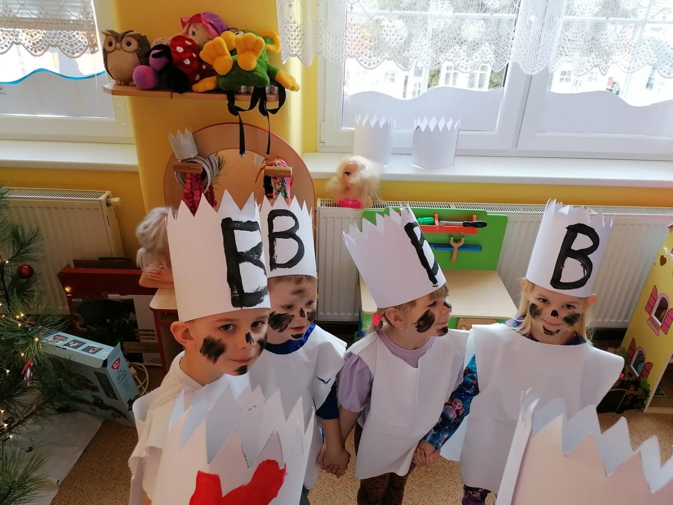 HRAJEME SI NA TŘI KRÁLE :-) - 6