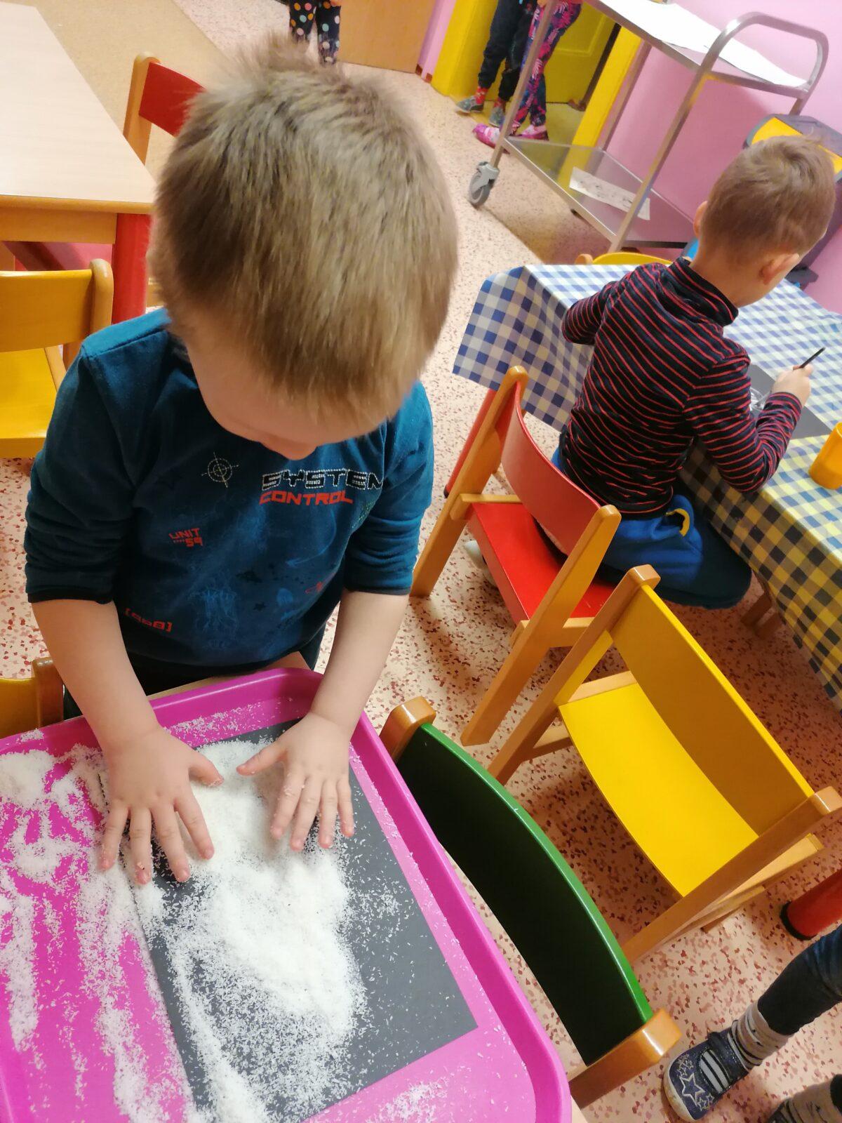 Tvořeníčko, tvoření: "Sněhulák", voňavý sněhulák :-) - 11