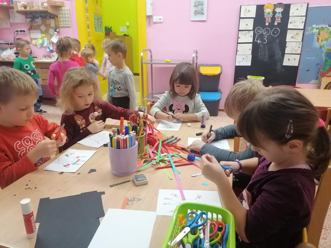 Tvořeníčko, tvoření: "Sněkulák", rodinka sněhuláků :-) - 12