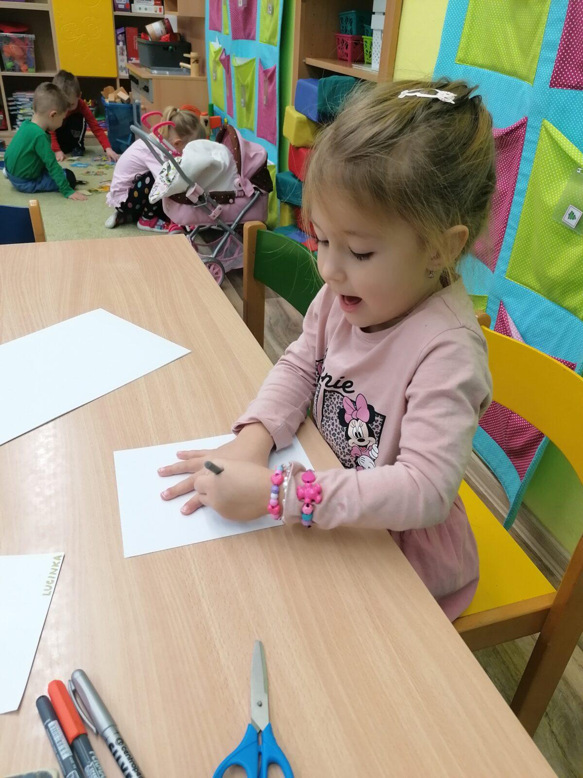 Tvořeníčko, tvoření: "Sněkulák", rodinka sněhuláků :-) - 13