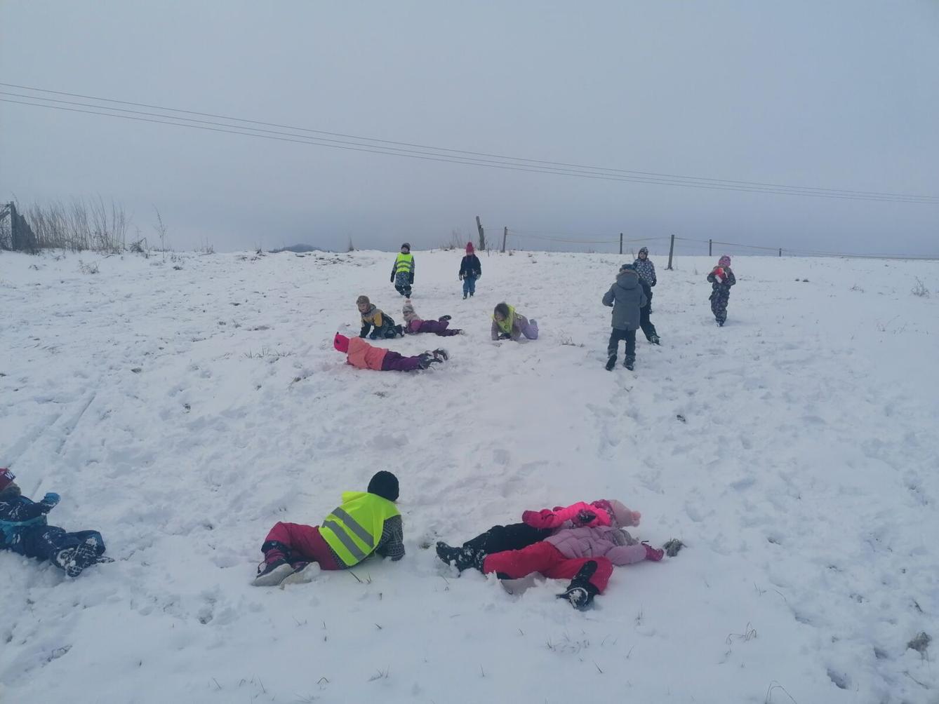 Dovádíme ve sněhu!!!!! :-) - 10