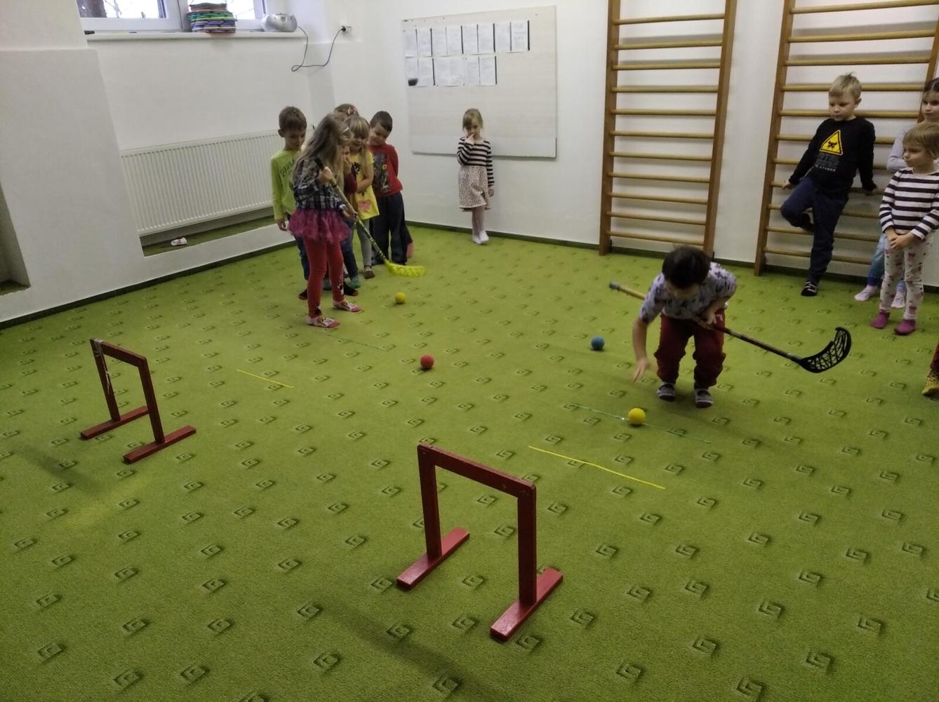 broučci a sovičky: zimní radovánky-olympiáda (1) - 21