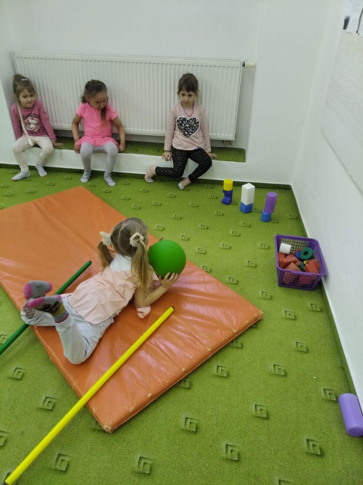 broučci a sovičky: zimní radovánky-olympiáda (1) - 65