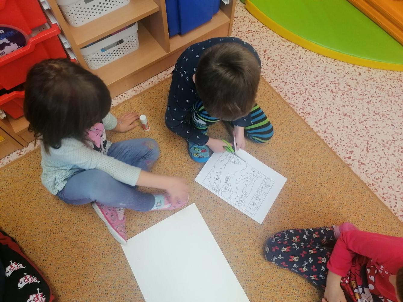 "Zvířátka a ptáčci v zimě" - skupinové práce :-) - 5