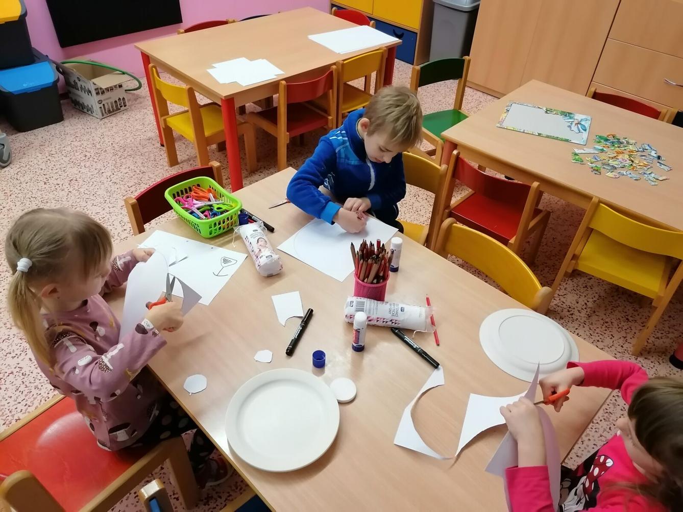 "Zvířátka a ptáčci v zimě" - skupinové práce :-) - 47