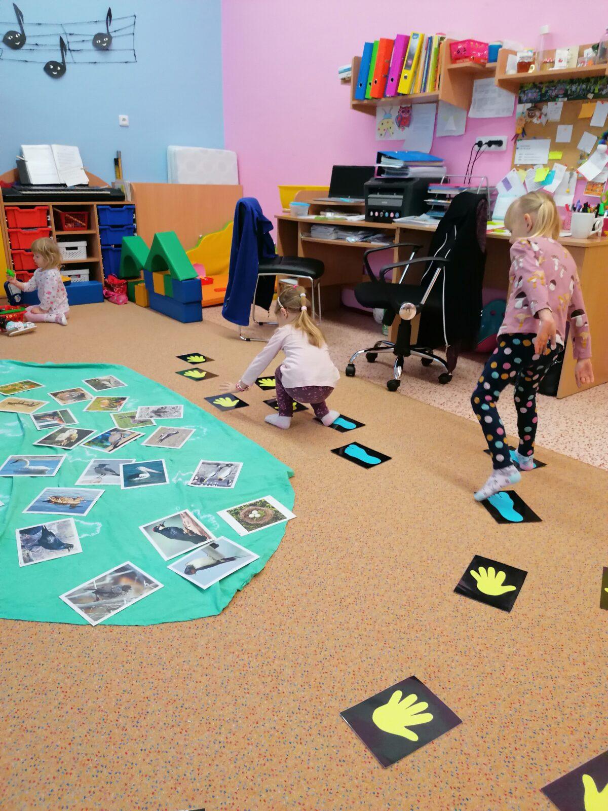 "Zvířátka a ptáčci v zimě" - skupinové práce :-) - 69