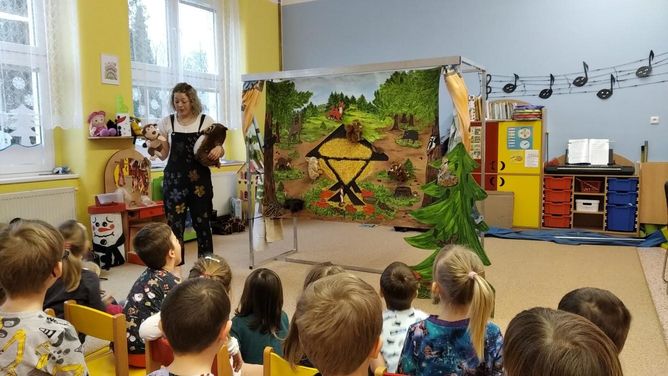 Divadlo v mš - "s Bohoušem po lese" - 10