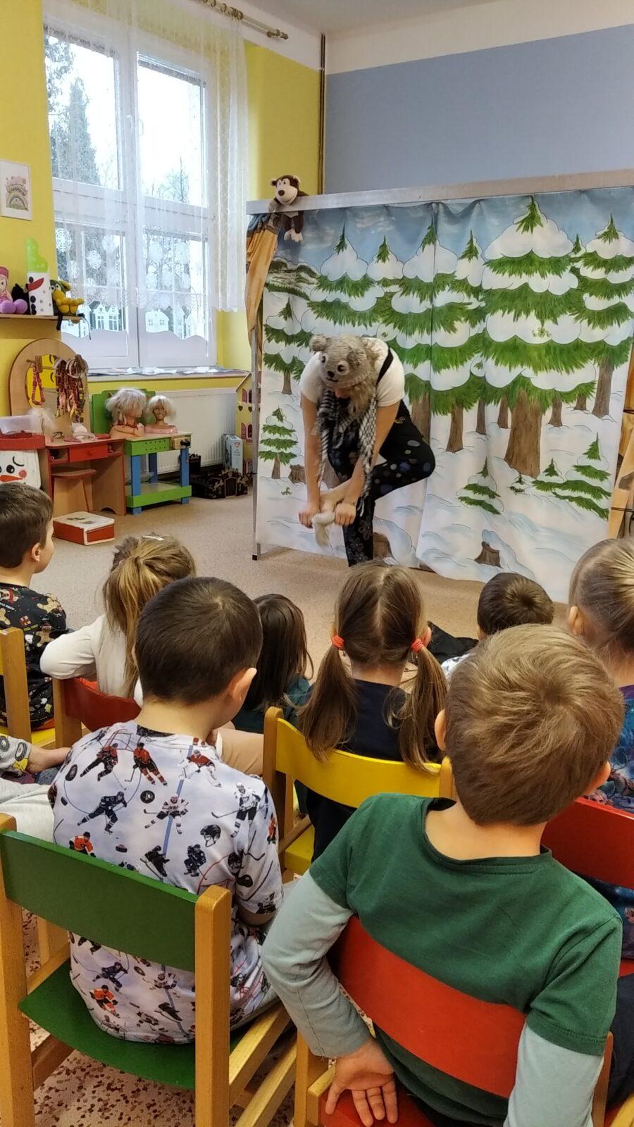 Divadlo v mš - "s Bohoušem po lese" - 11