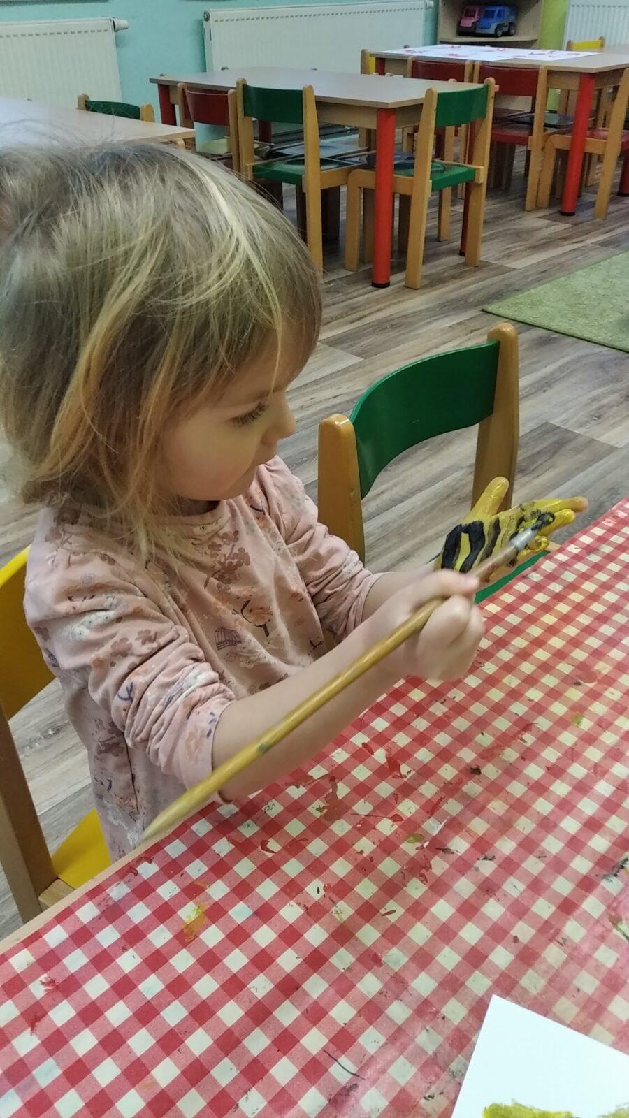 broučci+sovičky:pomáháme s jarní výzdobou - 11