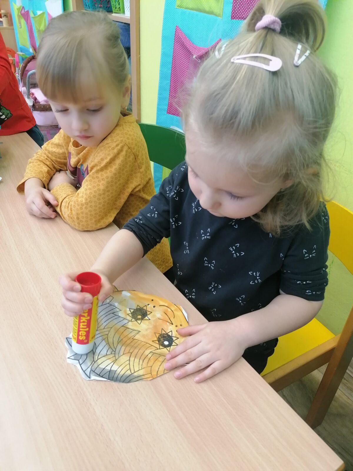 Broučci, tvořeníčko tvoření: "Z pohádky do pohádky" :-) - 13