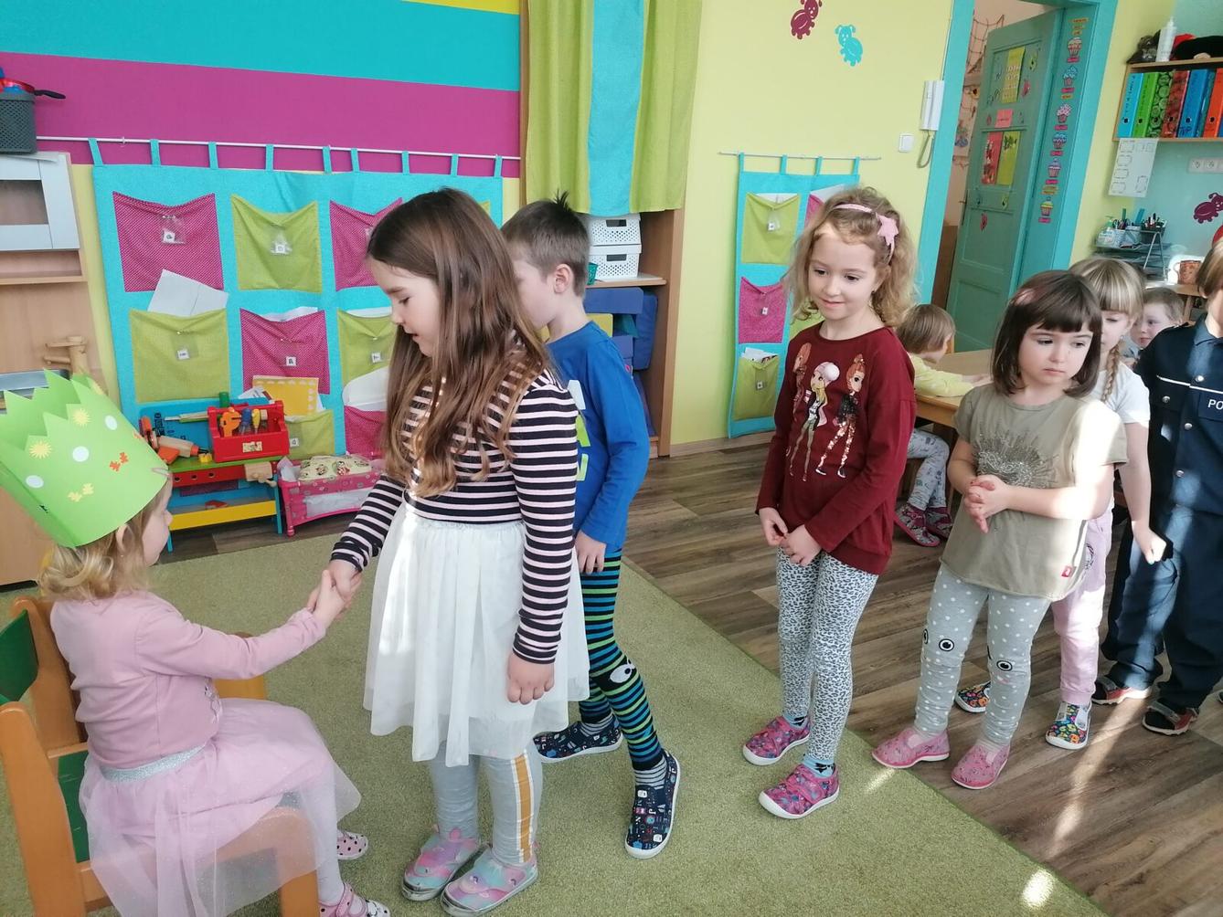 Slavíme: Nelinka měla narozeniny :-) - 12