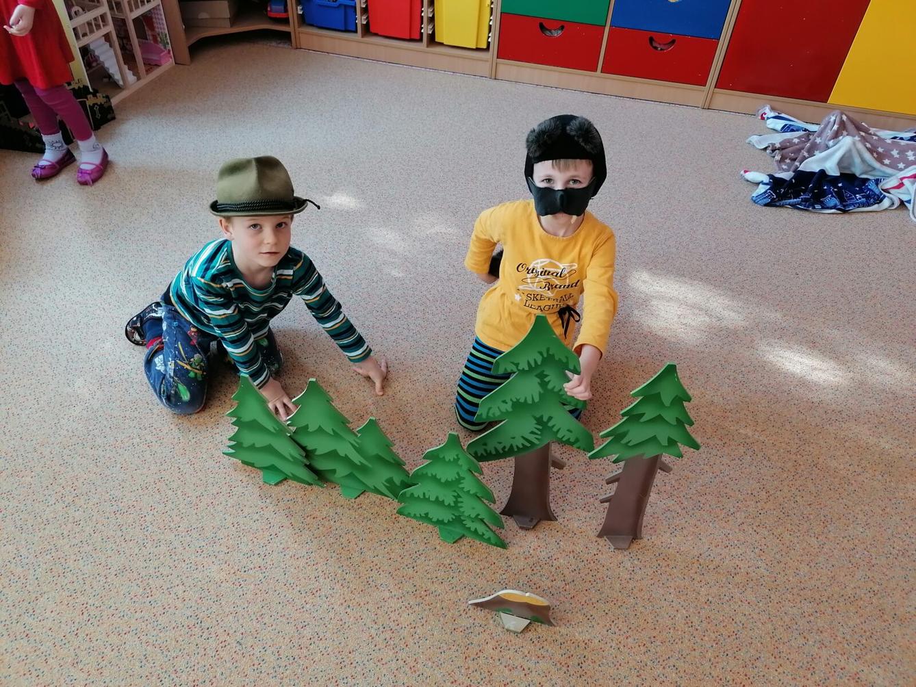 Dramatizace pohádky: "ČERVENÁ KARKULKA" :-) - 14