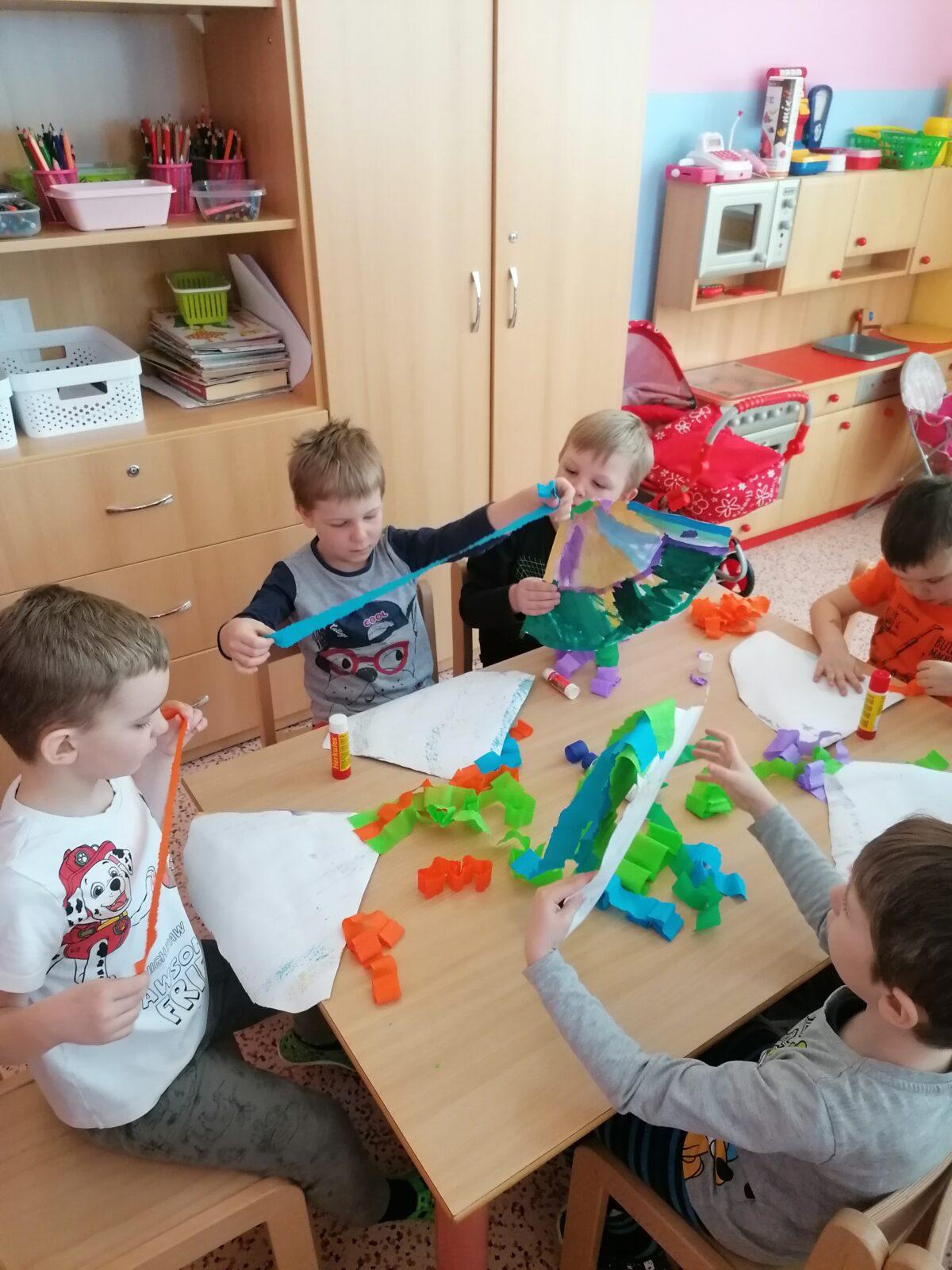 Přípravy na karneval a karnevalové dopoledne:-) - 13