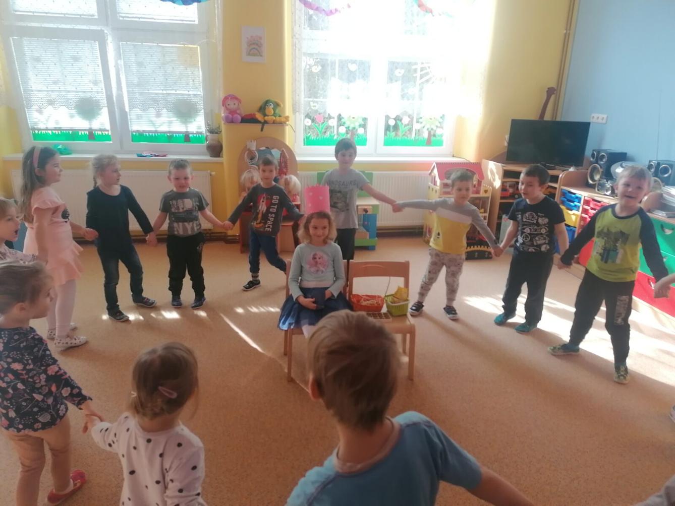 Slavíme: Laurinka měla narozeniny :-) - 1