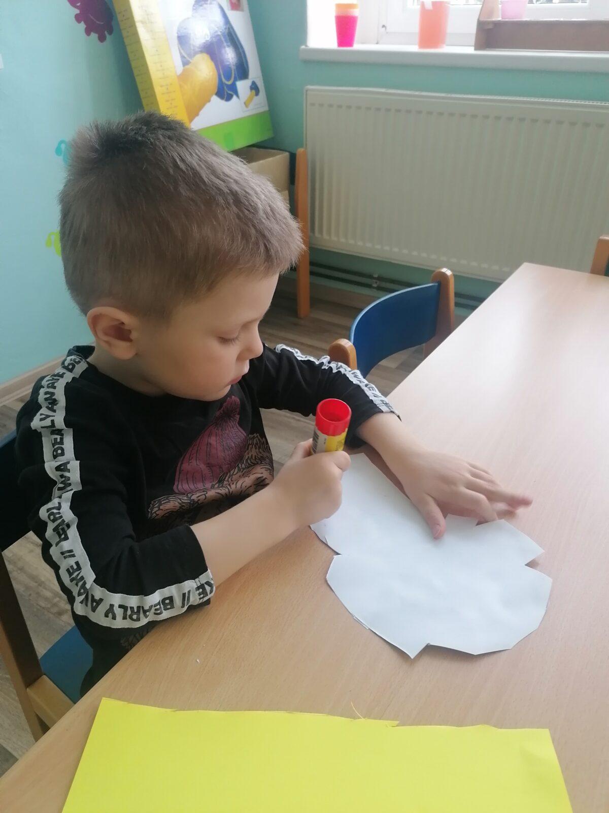 Broučci: tvořeníčko, tvoření: "karneval" :-) - 21