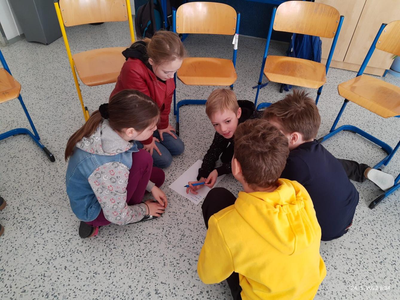 Před tabulí, za tabulí - program v 6. A - 3