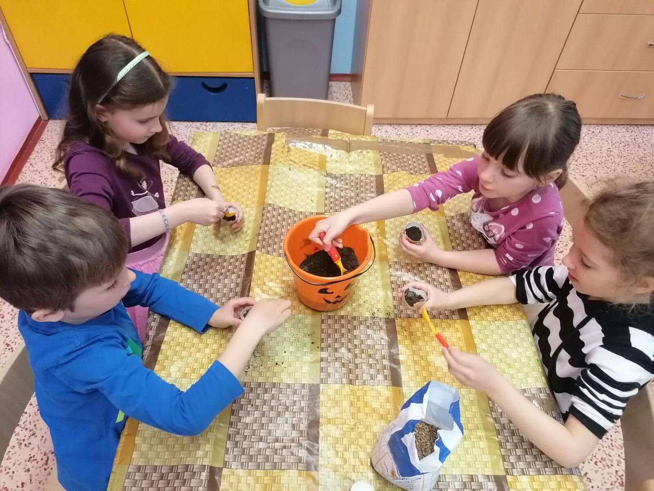 Tvořeníčko, tvoření: "malované vajíčko" - 1