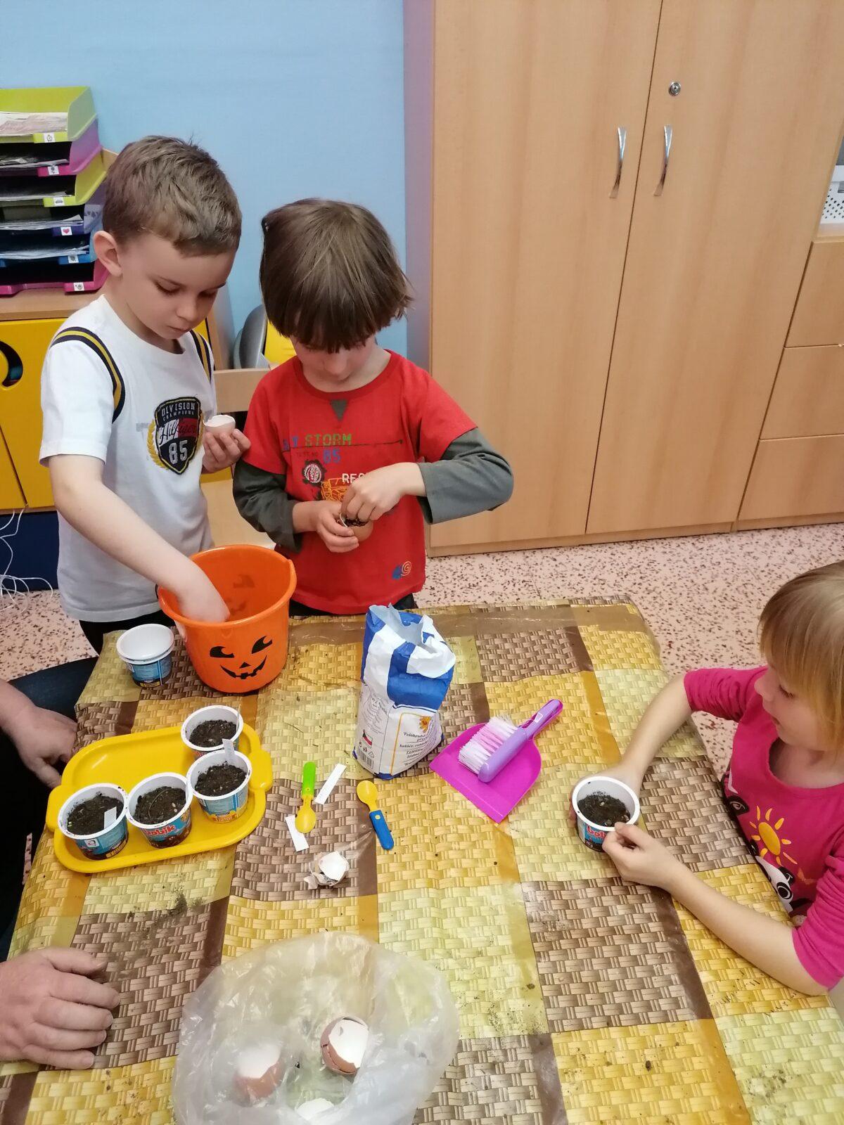 Tvořeníčko, tvoření: "malované vajíčko" - 16