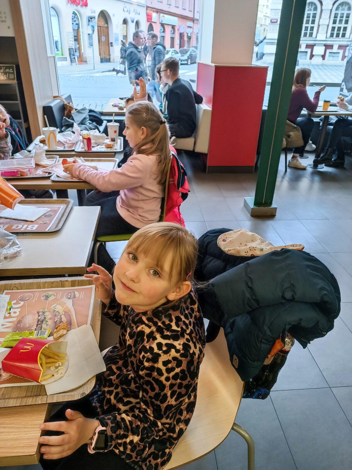 TLAPKY 1.-Praha- cesta a Neviditelná výstava - 23