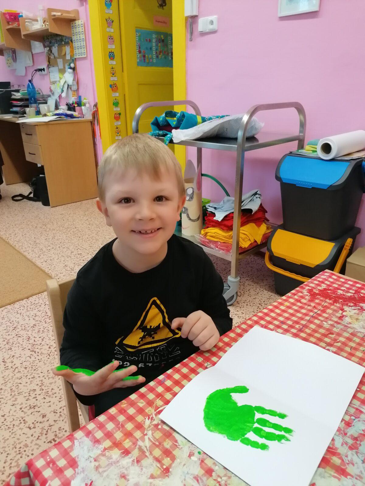 výroba přáníček pro maminky :-) - 28