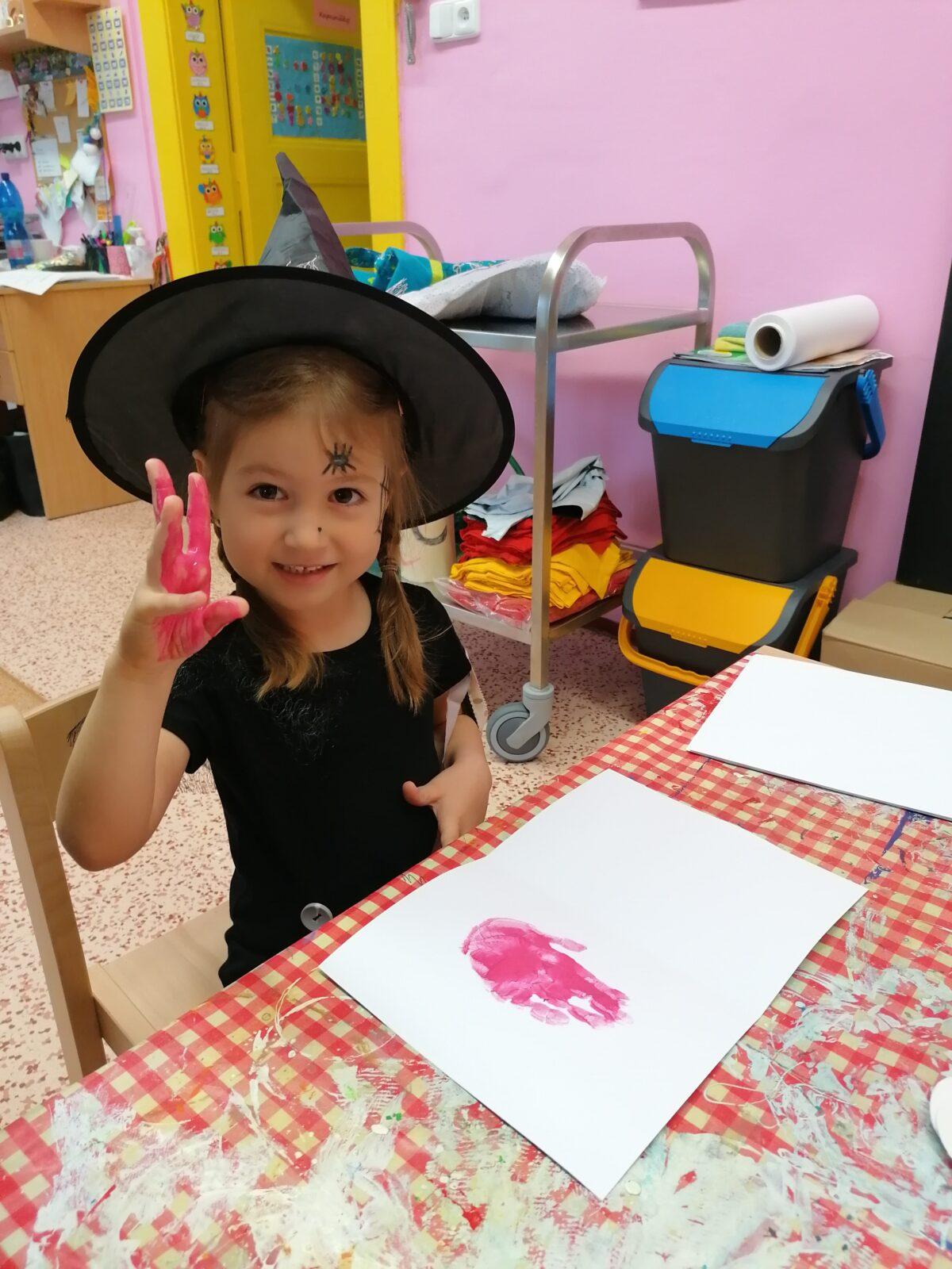 výroba přáníček pro maminky :-) - 32