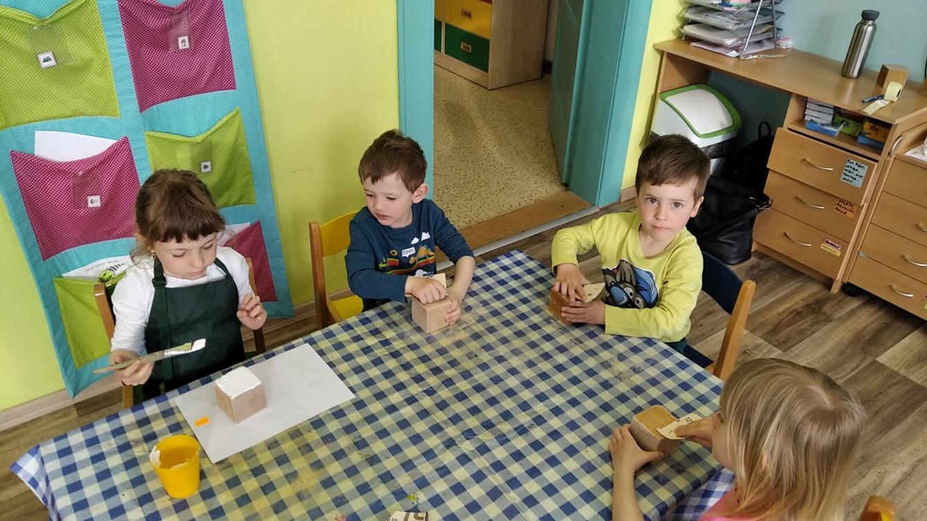 broučci:přípravy na den matek - 2