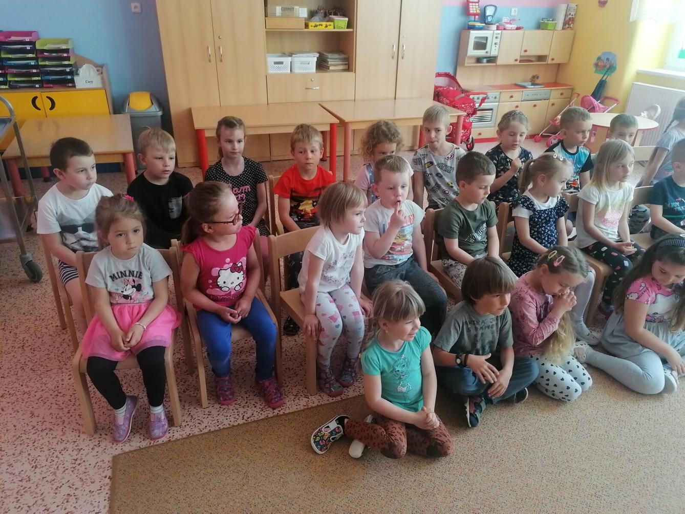 divadélko: "Jak Honza ke štěstí přišel" :-) - 1