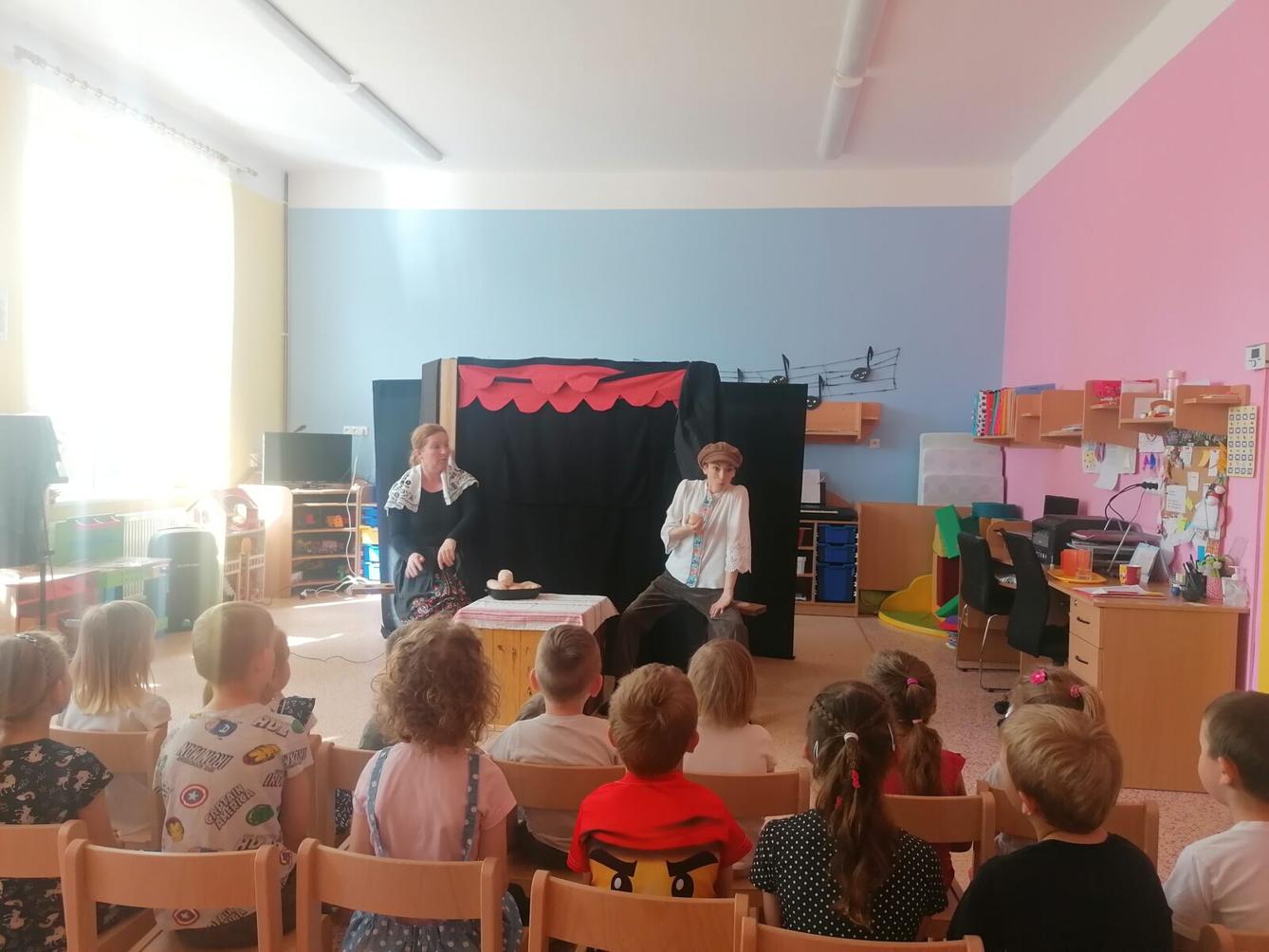 divadélko: "Jak Honza ke štěstí přišel" :-) - 4