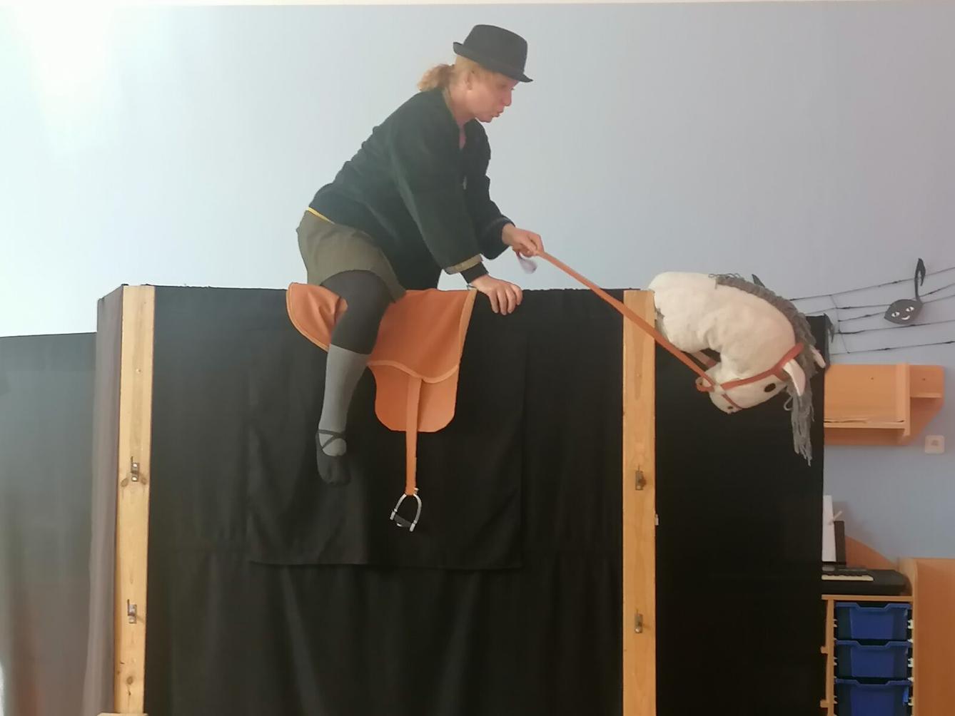 divadélko: "Jak Honza ke štěstí přišel" :-) - 12