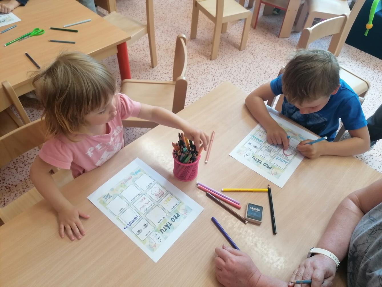 Výroba dárečků pro tatínky II. :-) - 13