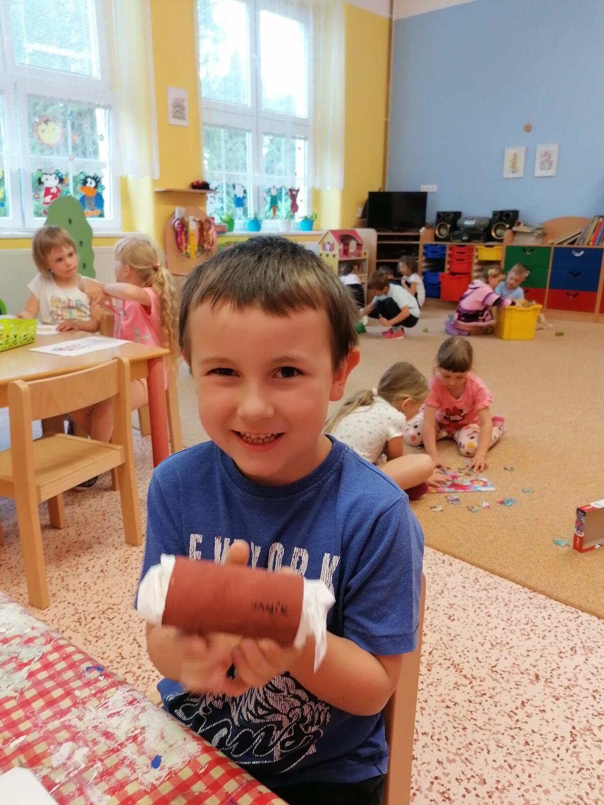 Tvořeníčko, tvoření: "Čím budu až vyrostu?" - cukráři :-) - 60