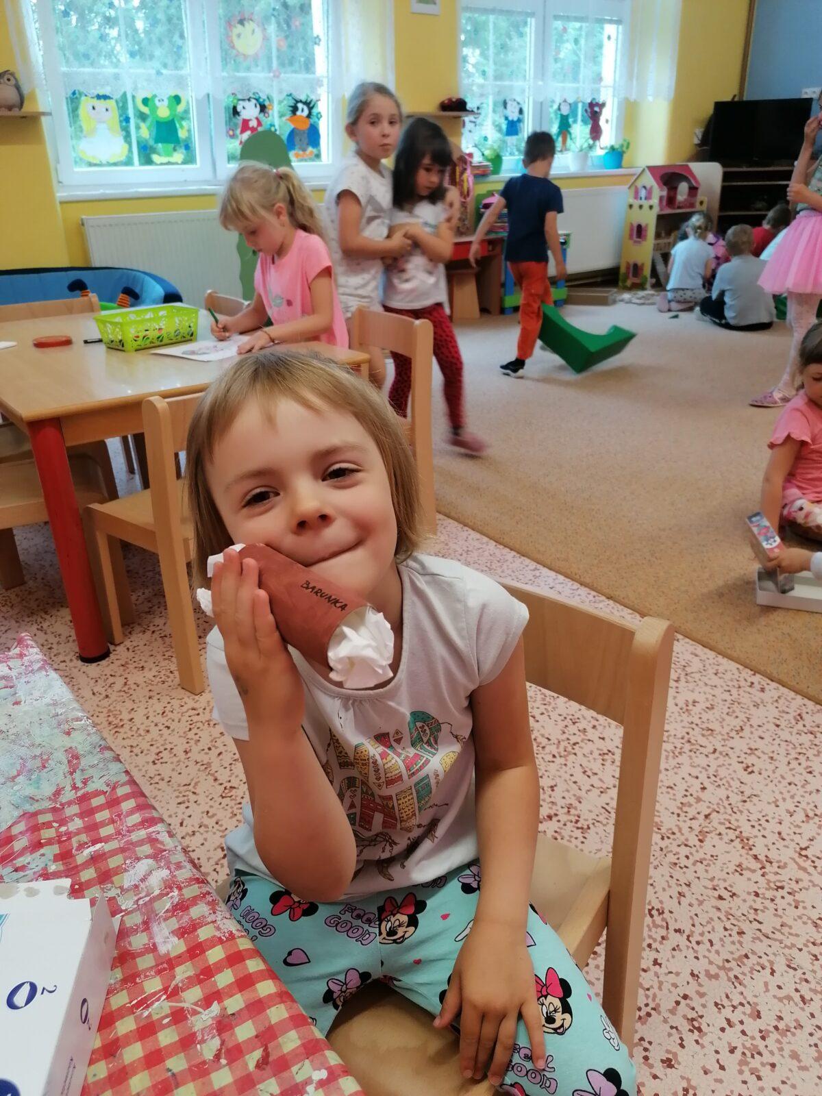 Tvořeníčko, tvoření: "Čím budu až vyrostu?" - cukráři :-) - 63