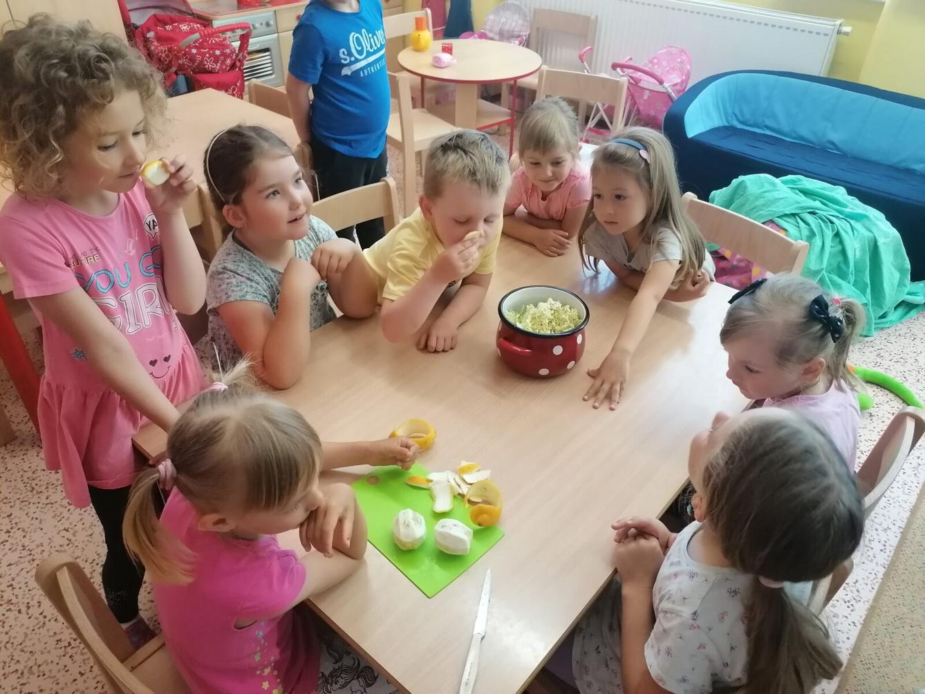 Tvořeníčko, tvoření: "Čím budu až vyrostu?" - vyrábíme bezovou šťávu :-) - 11