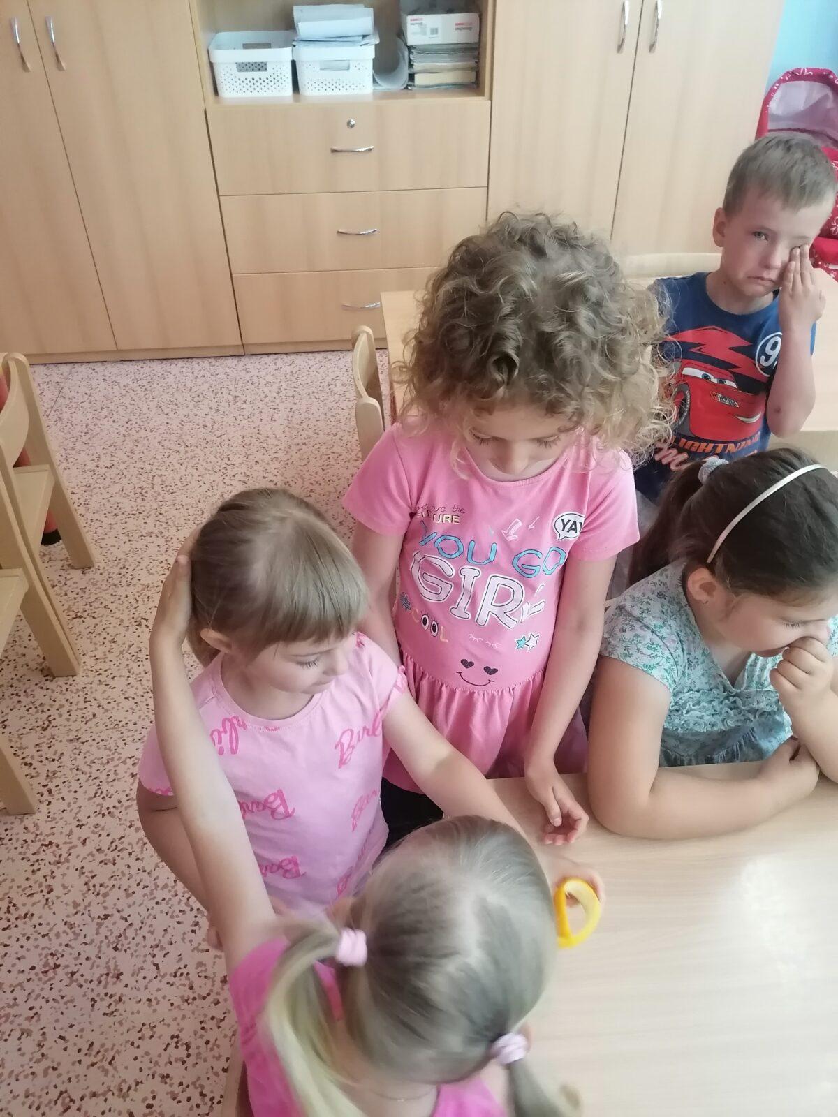 Tvořeníčko, tvoření: "Čím budu až vyrostu?" - vyrábíme bezovou šťávu :-) - 13