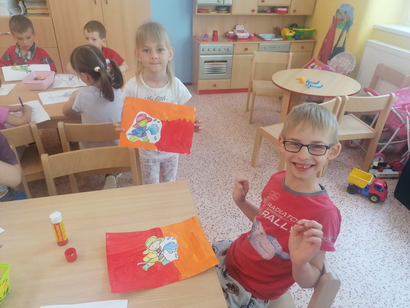 Tvořeníčko, tvoření: "Čím budu až vyrostu?", hasiči a malíři pokojů :-) - 25
