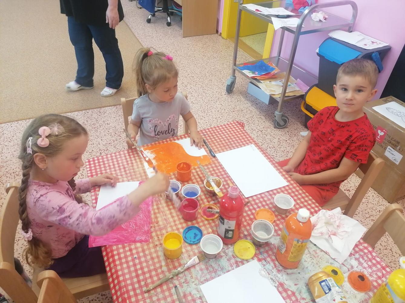 Tvořeníčko, tvoření: "Čím budu až vyrostu?", hasiči a malíři pokojů :-) - 30