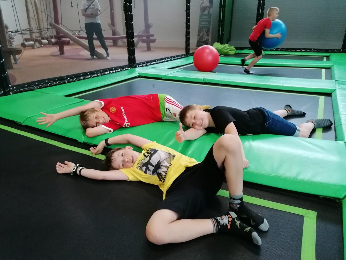 Třeťáci - školní výlet do SkiPi parku - 32