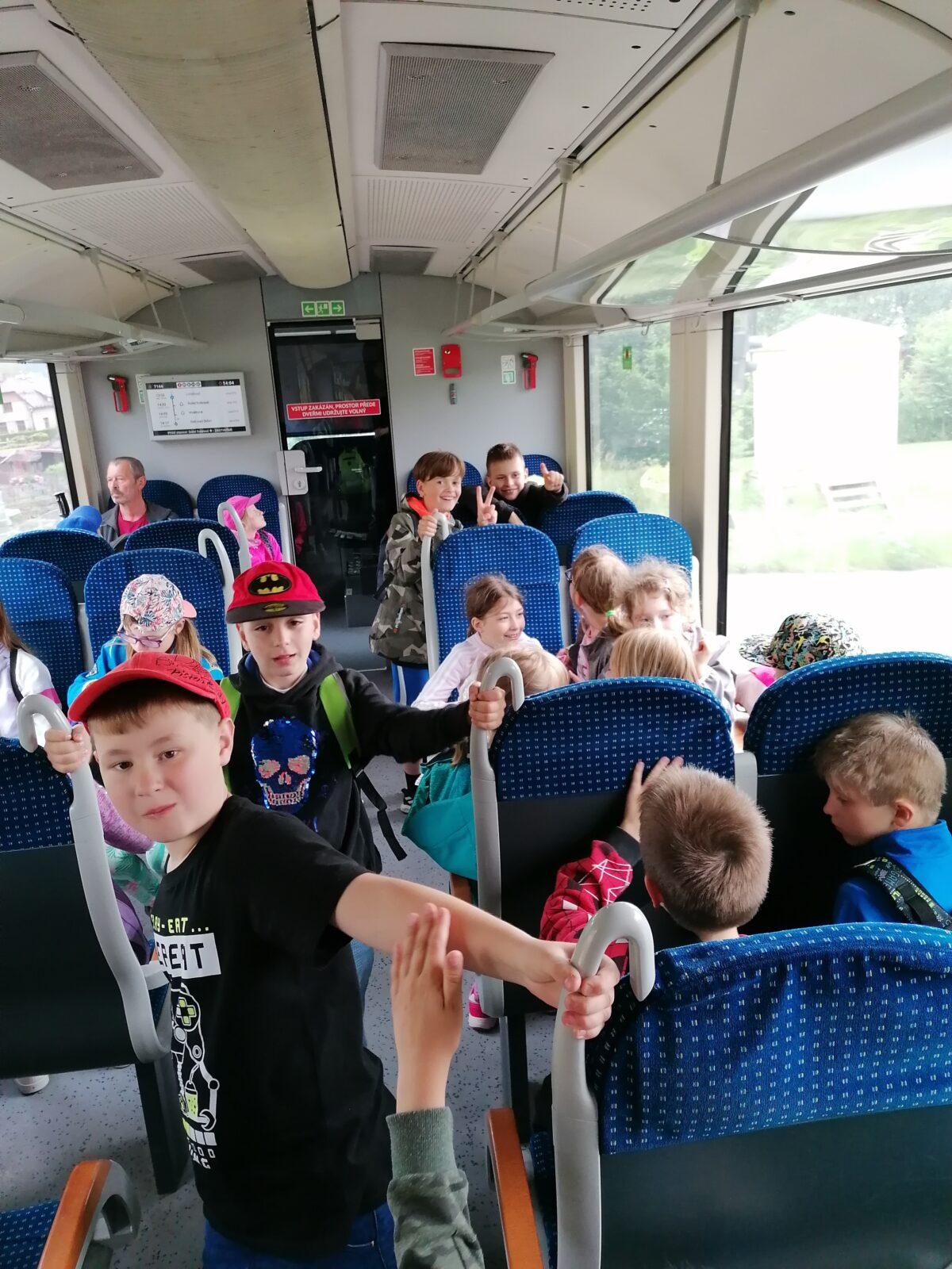 Třeťáci - školní výlet do SkiPi parku - 38