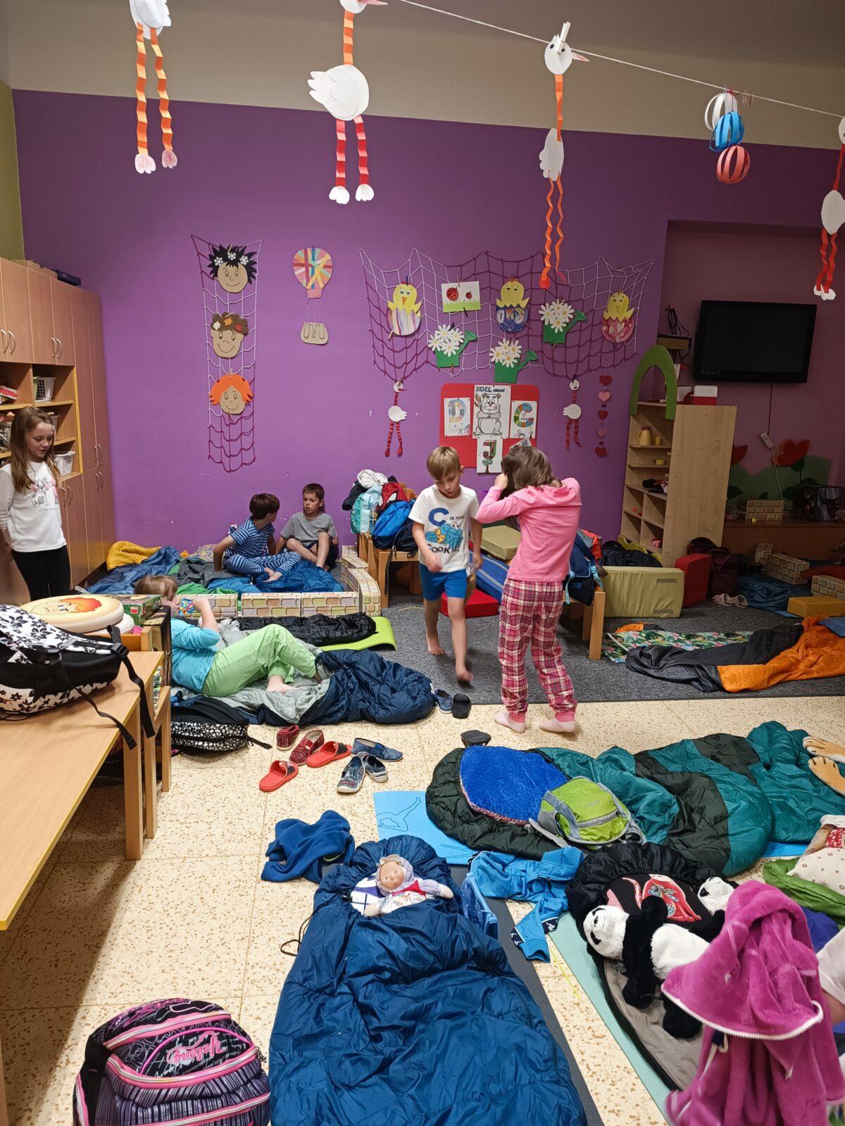 Spaní ve škole - družinka - 55